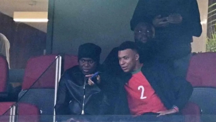 মরক্কোর জার্সিতে এমবাপ্পে